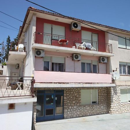 Apartments And Rooms With Parking Space Mali Lošinj Exterior foto