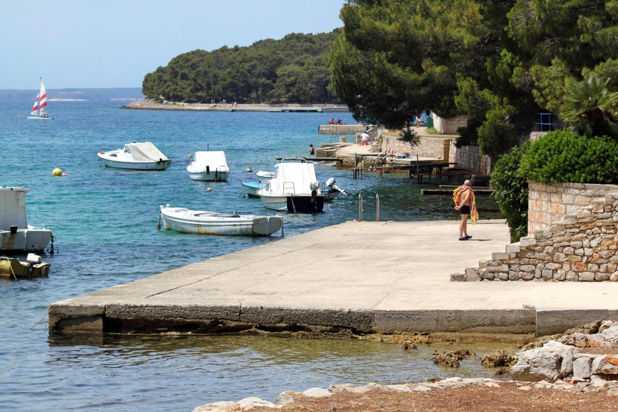 Apartments And Rooms With Parking Space Mali Lošinj Exterior foto