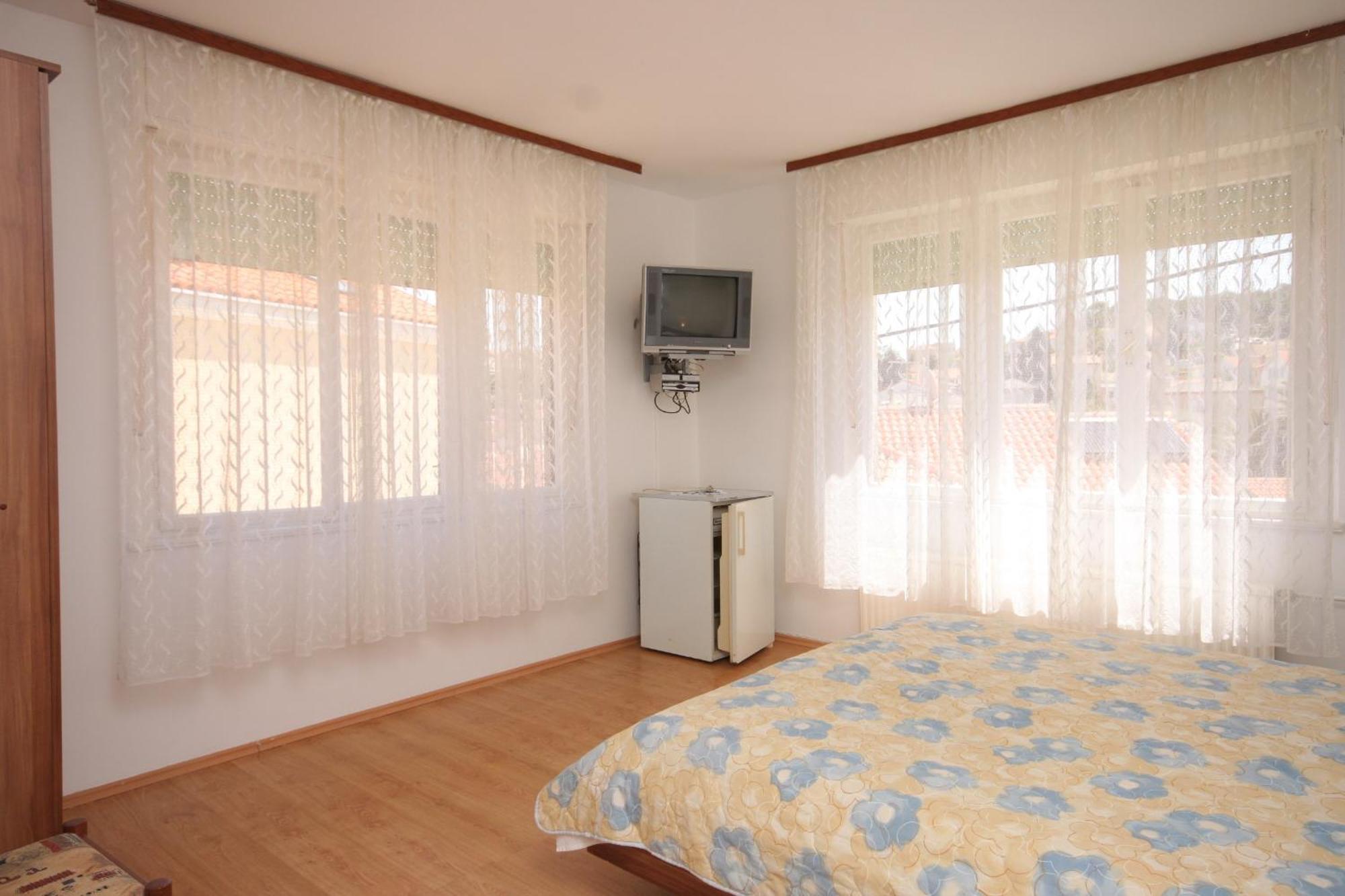 Apartments And Rooms With Parking Space Mali Lošinj Quarto foto